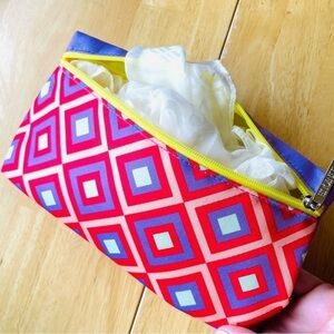 Brand New Clinique Toiletry/Makeup Bag